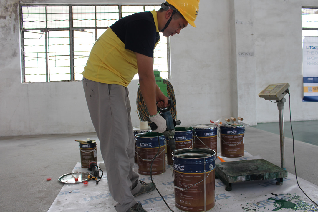 力特克環(huán)氧樹脂平涂型面涂地坪漆 力特克環(huán)氧樹脂平涂型面涂地坪漆